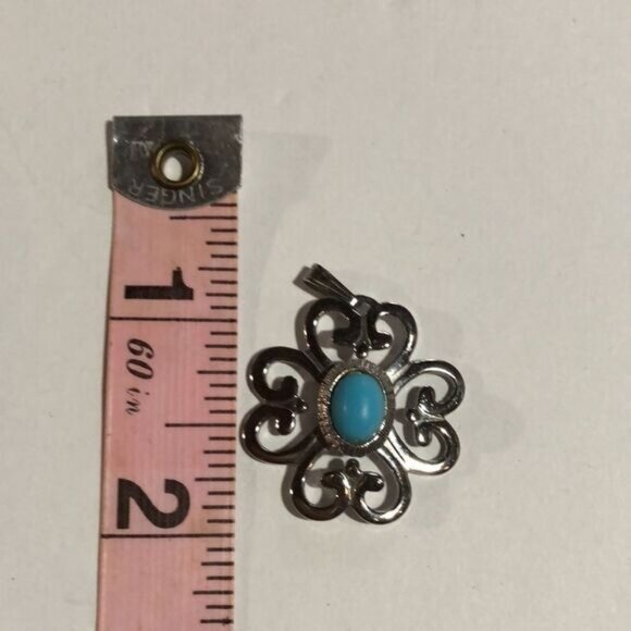 Silver Tone Clover Pendant Turquoise Colored Cabochon Statement Jewelry - Picture 5 of 5